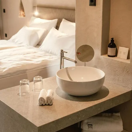 Hotel Tulie *